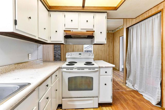 621 AVON STREET, Wisconsin Rapids, WI 54494