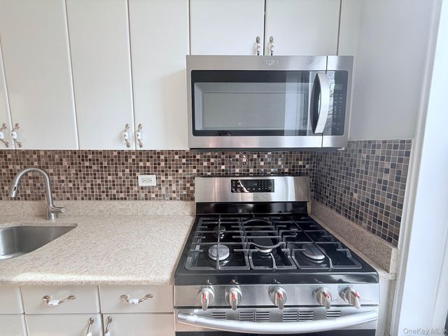 83-55 Woodhaven Boulevard 2B, Woodhaven, NY 11421