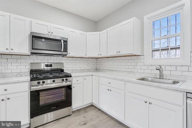 2404 W LAFAYETTE AVE, Baltimore, MD 21216