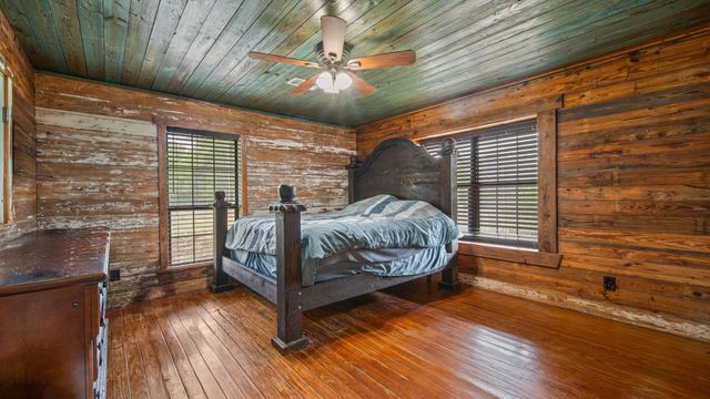 360 Shed Johnson Lane, Brenham, TX 77833