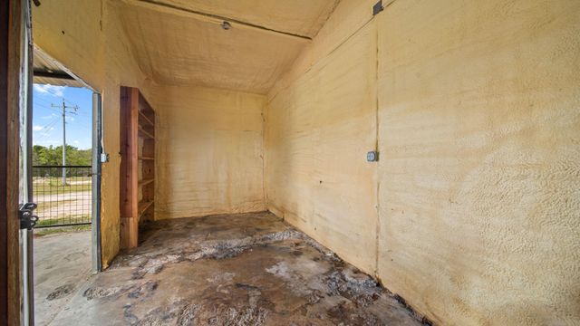 360 Shed Johnson Lane, Brenham, TX 77833