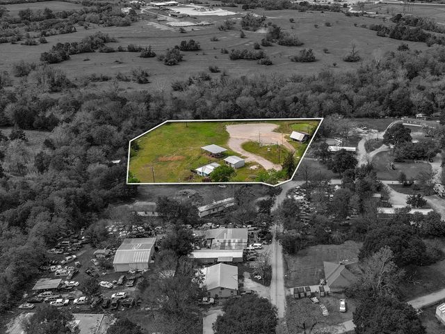 360 Shed Johnson Lane, Brenham, TX 77833