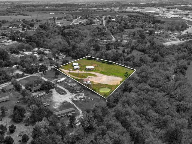 360 Shed Johnson Lane, Brenham, TX 77833