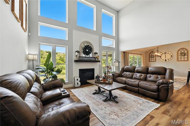168 Bentley Court E, Imperial, MO 63052