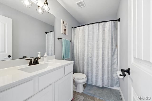 168 Bentley Court E, Imperial, MO 63052
