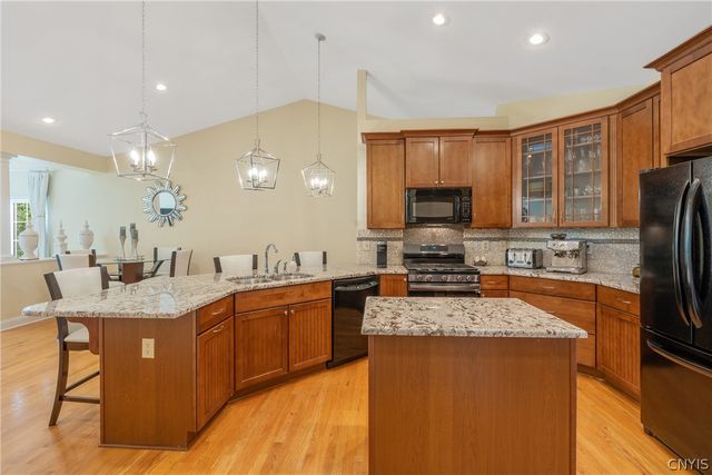 3295 Oak Brook Road, Lysander, NY 13027