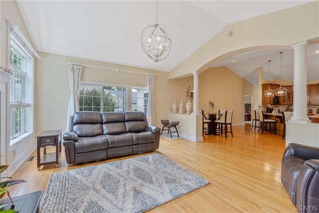 3295 Oak Brook Road, Lysander, NY 13027