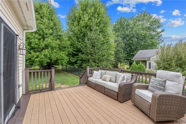 3295 Oak Brook Road, Lysander, NY 13027