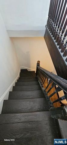 212 3rd Street, Newark, NJ 07107
