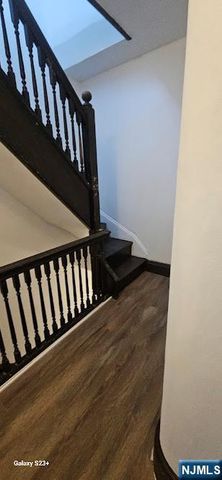 212 3rd Street, Newark, NJ 07107