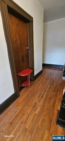 212 3rd Street, Newark, NJ 07107