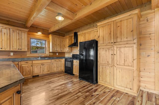 13578 State Route 104, Ashville, OH 43103