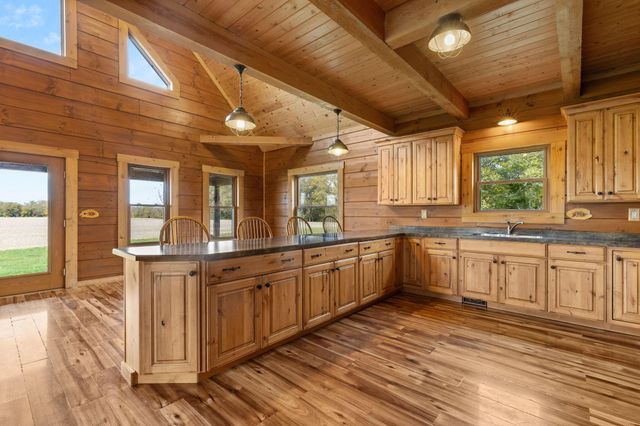 13578 State Route 104, Ashville, OH 43103