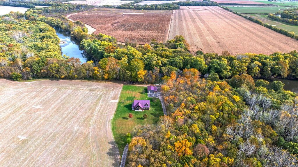 13578 State Route 104, Ashville, OH 43103