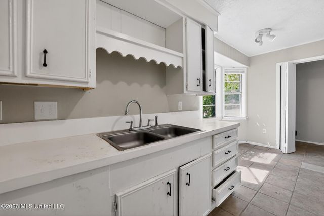 603 Chelsea Drive, Jackson, MS 39212