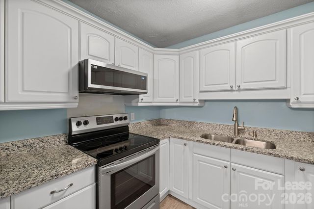 2630 Park Road, Charlotte, NC 28209