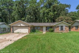 9808 Driftwood Circle, Shreveport, LA 71118
