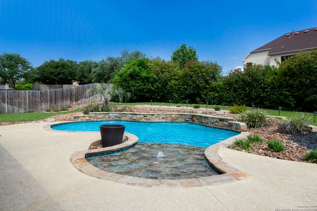 1215 Andover Bay, San Antonio, TX 78258