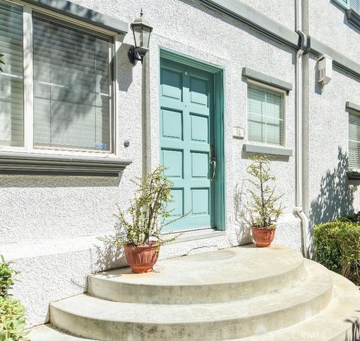 9301 Shirley Avenue 16, Northridge, CA 91324
