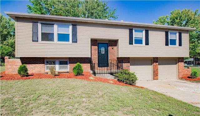 19 SE 150th Road, Warrensburg, MO 64093