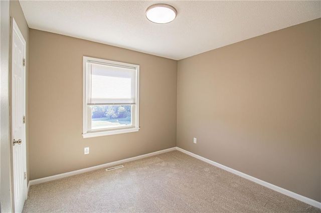 19 SE 150th Road, Warrensburg, MO 64093