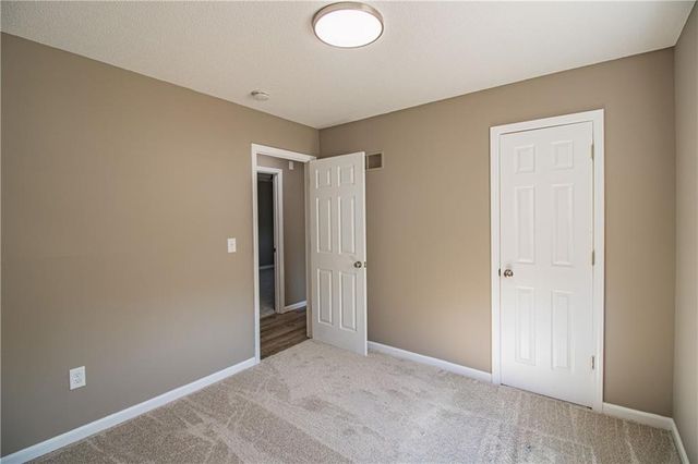 19 SE 150th Road, Warrensburg, MO 64093