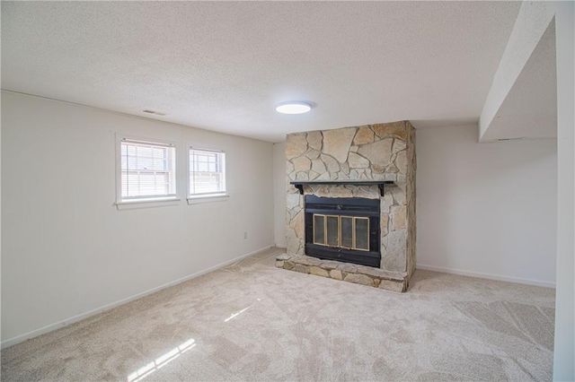 19 SE 150th Road, Warrensburg, MO 64093