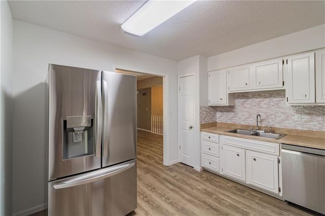 19 SE 150th Road, Warrensburg, MO 64093