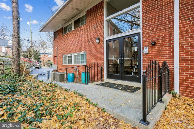 921 PROSPECT ST, Takoma Park, MD 20912