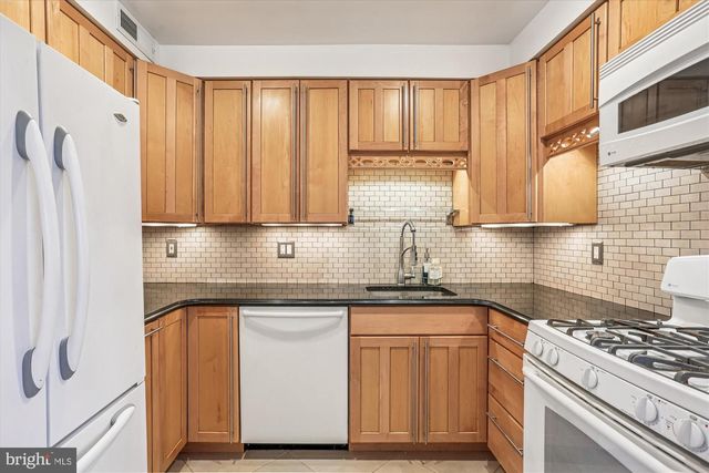 921 PROSPECT ST, Takoma Park, MD 20912