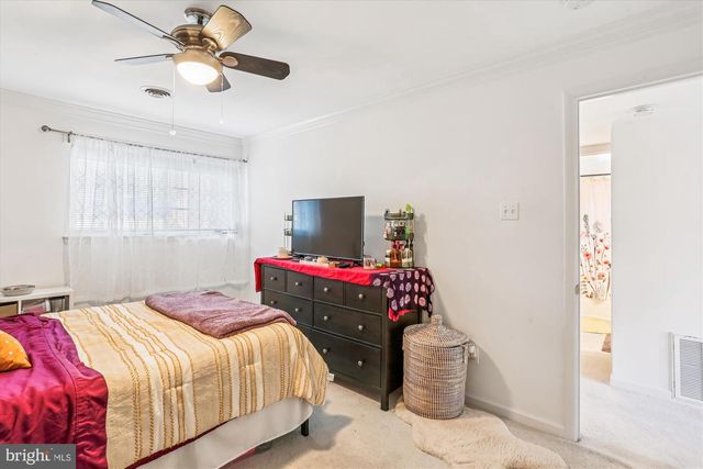 921 PROSPECT ST, Takoma Park, MD 20912