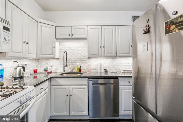 921 PROSPECT ST, Takoma Park, MD 20912