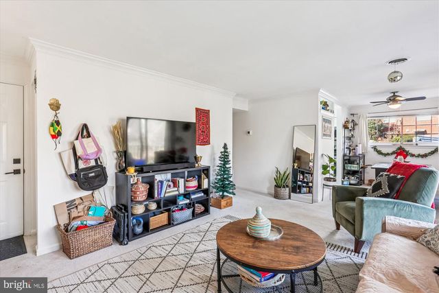 921 PROSPECT ST, Takoma Park, MD 20912