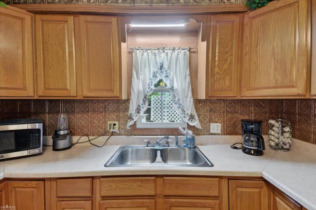 211 Marquette Street, Durand, MI 48429