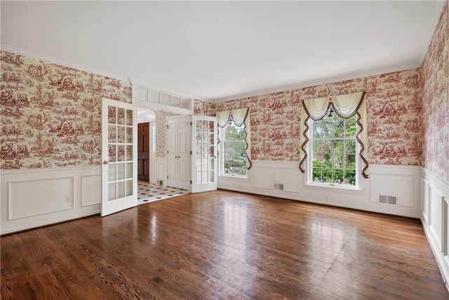 10 Ponds Edge Way, Pittsford, NY 14534