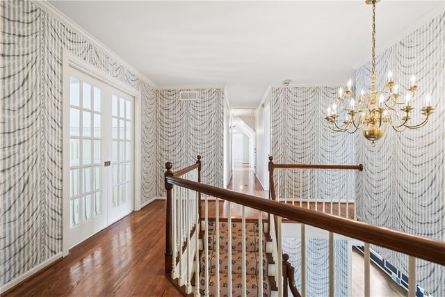 10 Ponds Edge Way, Pittsford, NY 14534