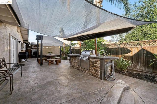 3614 Kay Ct, Fremont, CA 94538