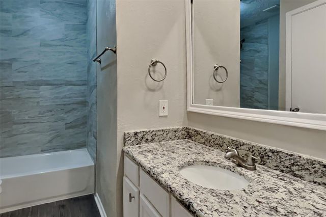 21606 Crescent Heights Street, Spring, TX 77388