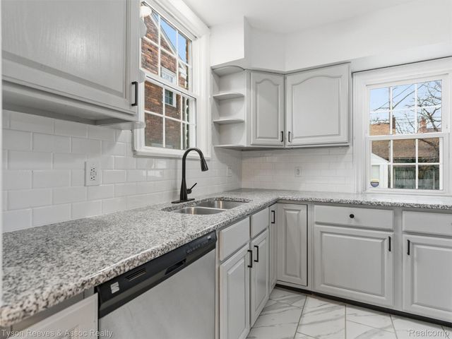 14405 Stahelin Avenue, Detroit, MI 48223