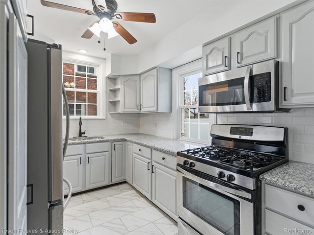 14405 Stahelin Avenue, Detroit, MI 48223