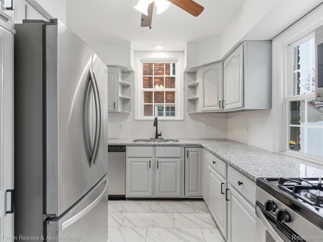 14405 Stahelin Avenue, Detroit, MI 48223