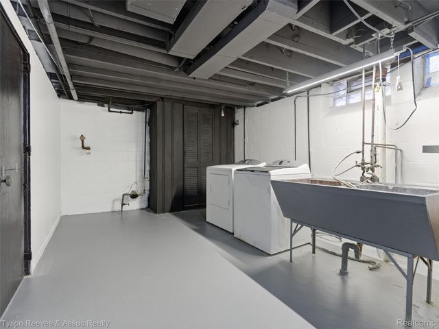 14405 Stahelin Avenue, Detroit, MI 48223