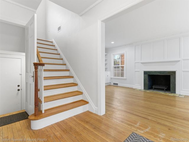 14405 Stahelin Avenue, Detroit, MI 48223