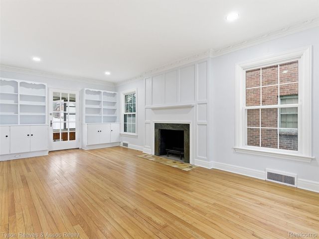 14405 Stahelin Avenue, Detroit, MI 48223