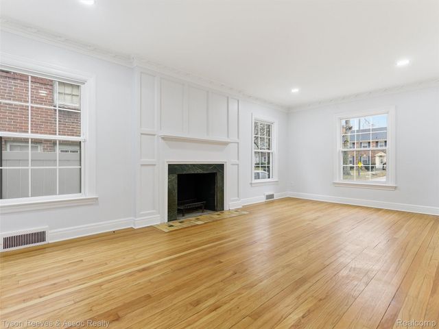 14405 Stahelin Avenue, Detroit, MI 48223