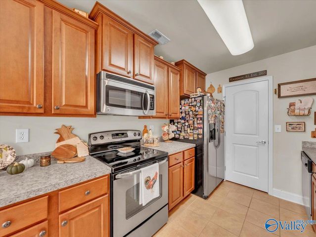 143 Fields Pond Drive, Madison, AL 35756
