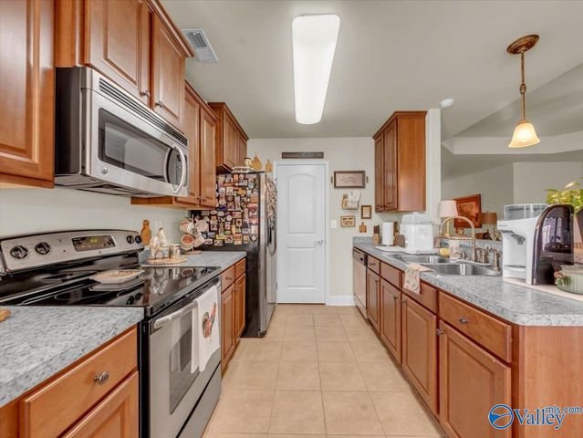 143 Fields Pond Drive, Madison, AL 35756