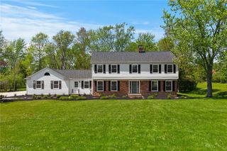 2560 Snowberry Lane, Pepper Pike, OH 44124