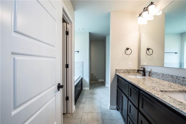 14309 Limestone Lane, Yukon, OK 73099