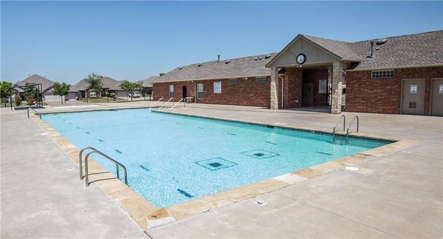 14309 Limestone Lane, Yukon, OK 73099